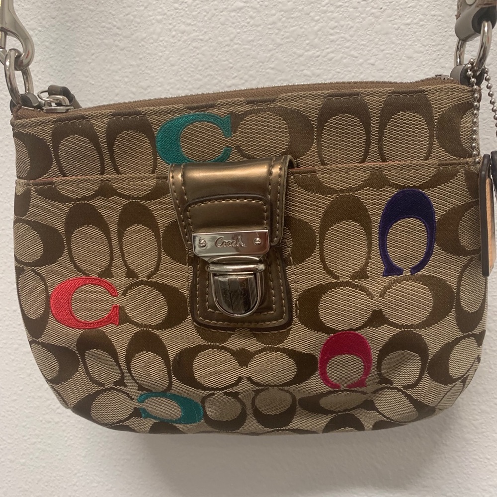 Coach purse - Picture 1 of 7